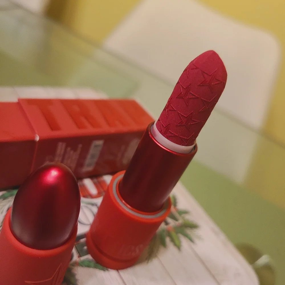 New Jeffree Star Cosmetics Velvet Trap Lipstick in pink Entrapment shade…